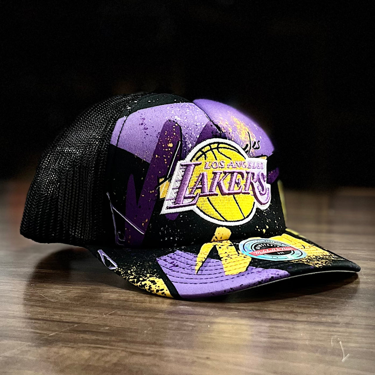 Los Angeles Lakers Mitchell & Ness Hyper Trucker Hardwood Classics Snapback Hat - Dynasty Sports & Framing 