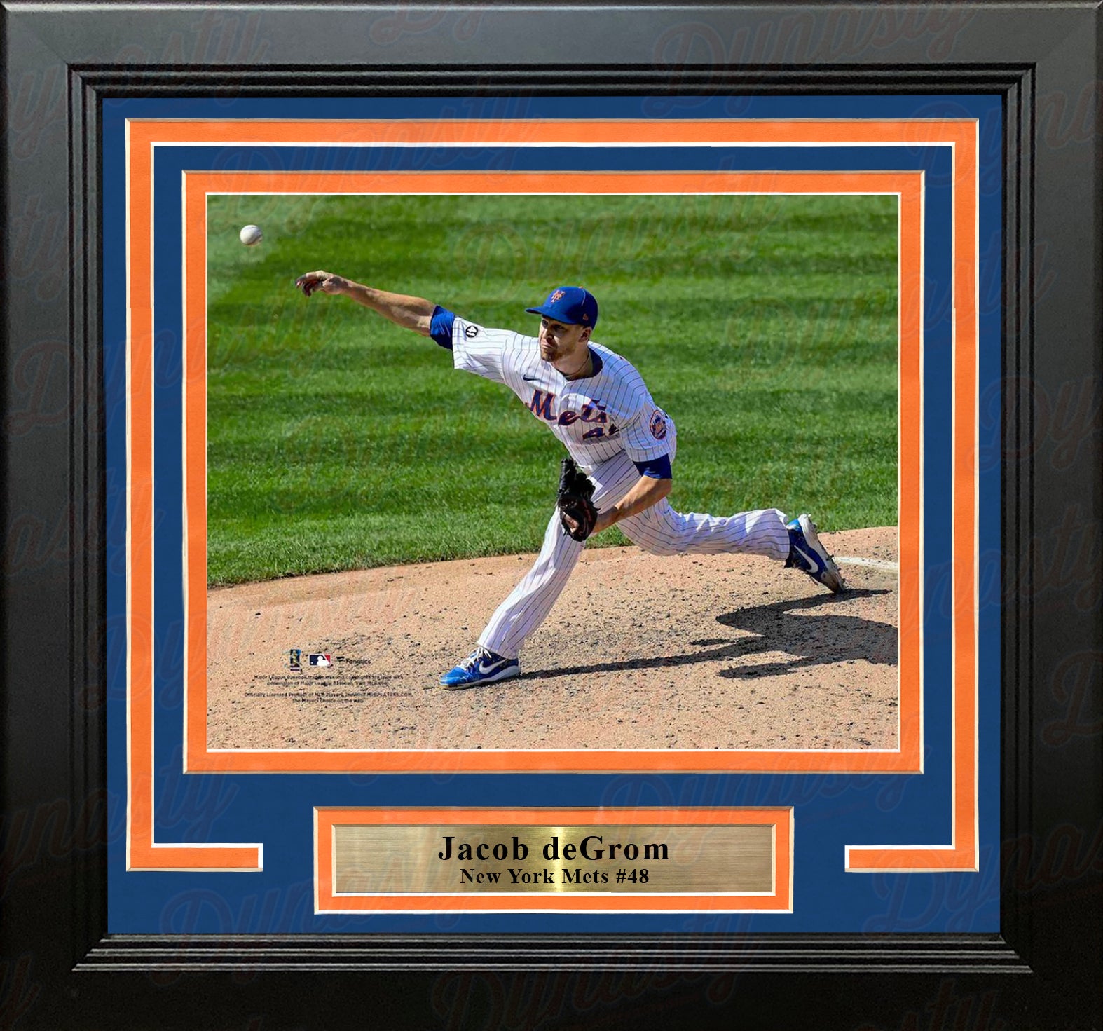 Jacob deGrom in Action New York Mets 8" x 10" Framed Baseball Photo - Dynasty Sports & Framing 