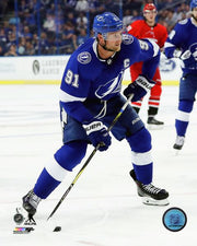 Steven Stamkos in Action Tampa Bay Lightning 8" x 10" Hockey Photo - Dynasty Sports & Framing 