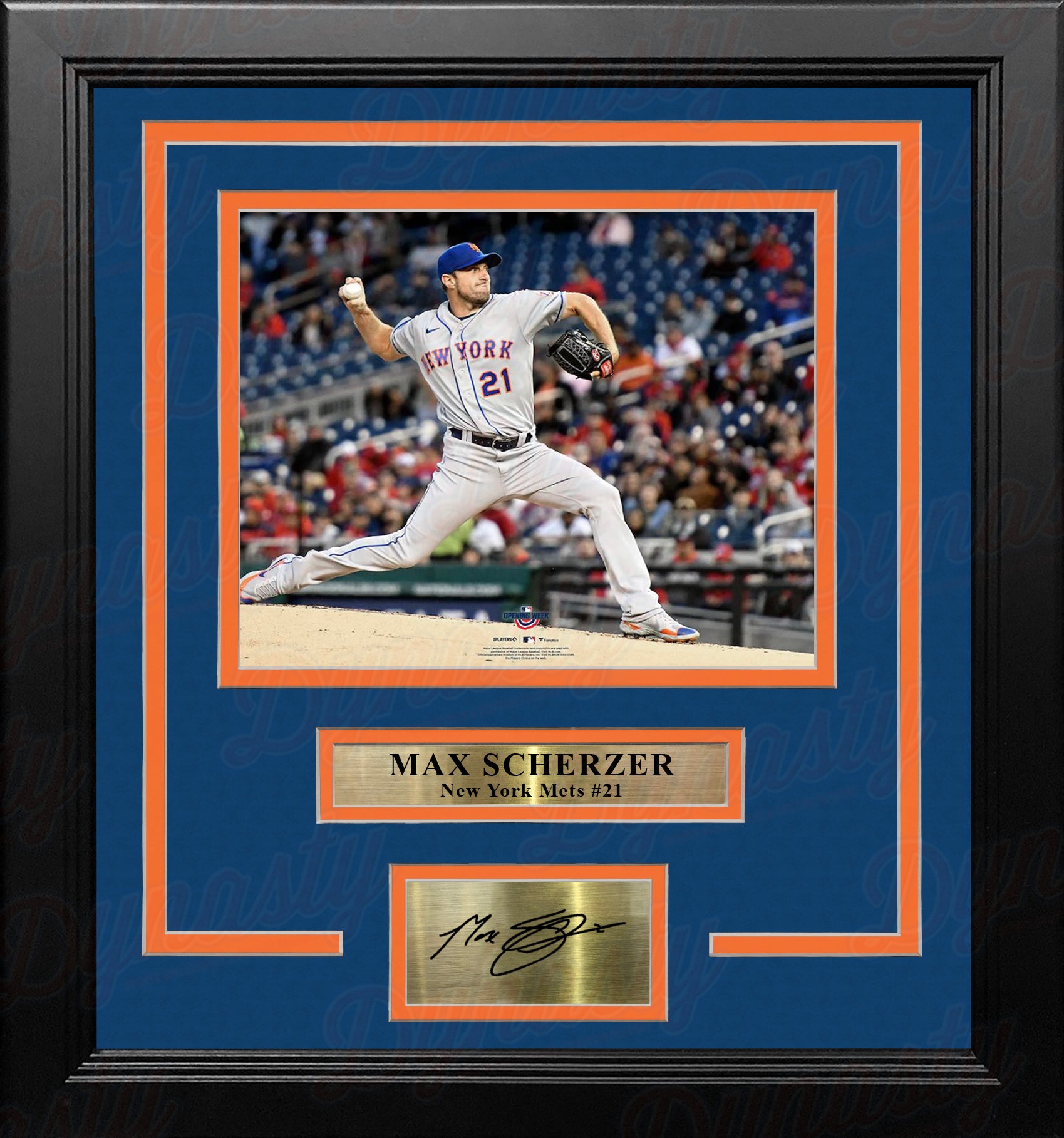 Max Scherzer in Action New York Mets 8" x 10" Framed Baseball Photo with Engraved Autograph - Dynasty Sports & Framing 