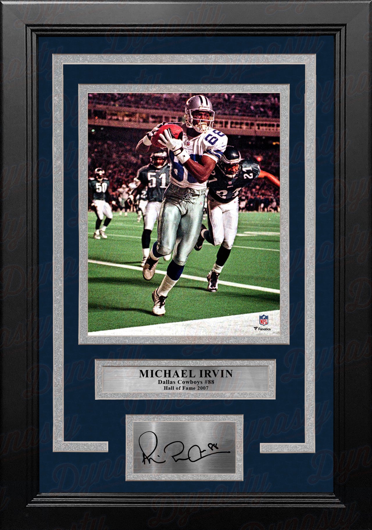 Michael Irvin v. The Eagles Dallas Cowboys 8" x 10" Framed Football Photo with Engraved Autograph - Dynasty Sports & Framing