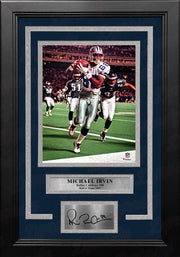 Michael Irvin v. The Eagles Dallas Cowboys 8" x 10" Framed Football Photo with Engraved Autograph - Dynasty Sports & Framing 