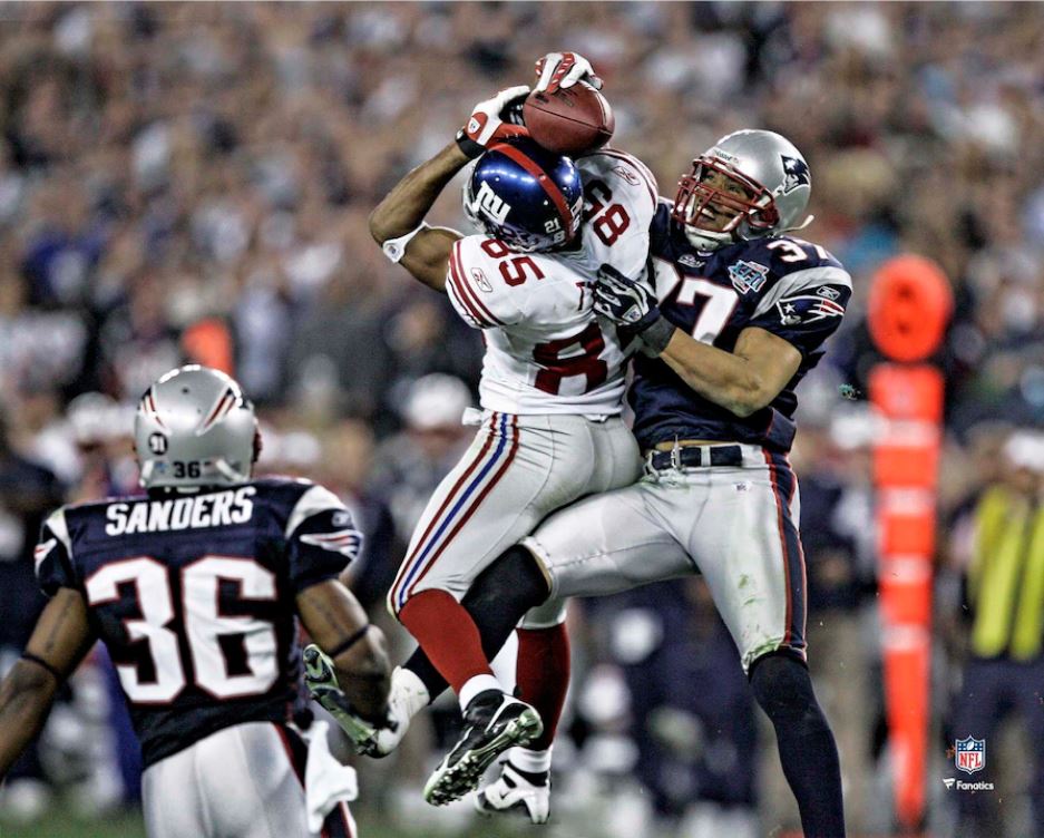 David Tyree Super Bowl XLII Helmet Catch New York Giants 8" x 10" Football Photo - Dynasty Sports & Framing 