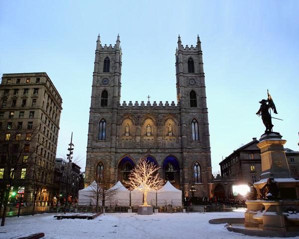 Notre-Dame Basilica in Montreal 8" x 10" Landmark Photo - Dynasty Sports & Framing 