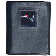 New England Patriots FineGrain Leather Tri-Fold Wallet - Dynasty Sports & Framing 