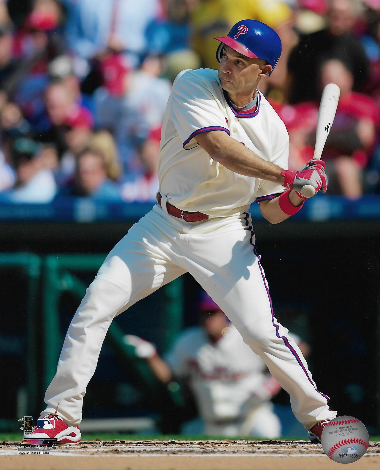 Raul Ibanez in Action Philadelphia Phillies 8" x 10" Baseball Photo - Dynasty Sports & Framing 
