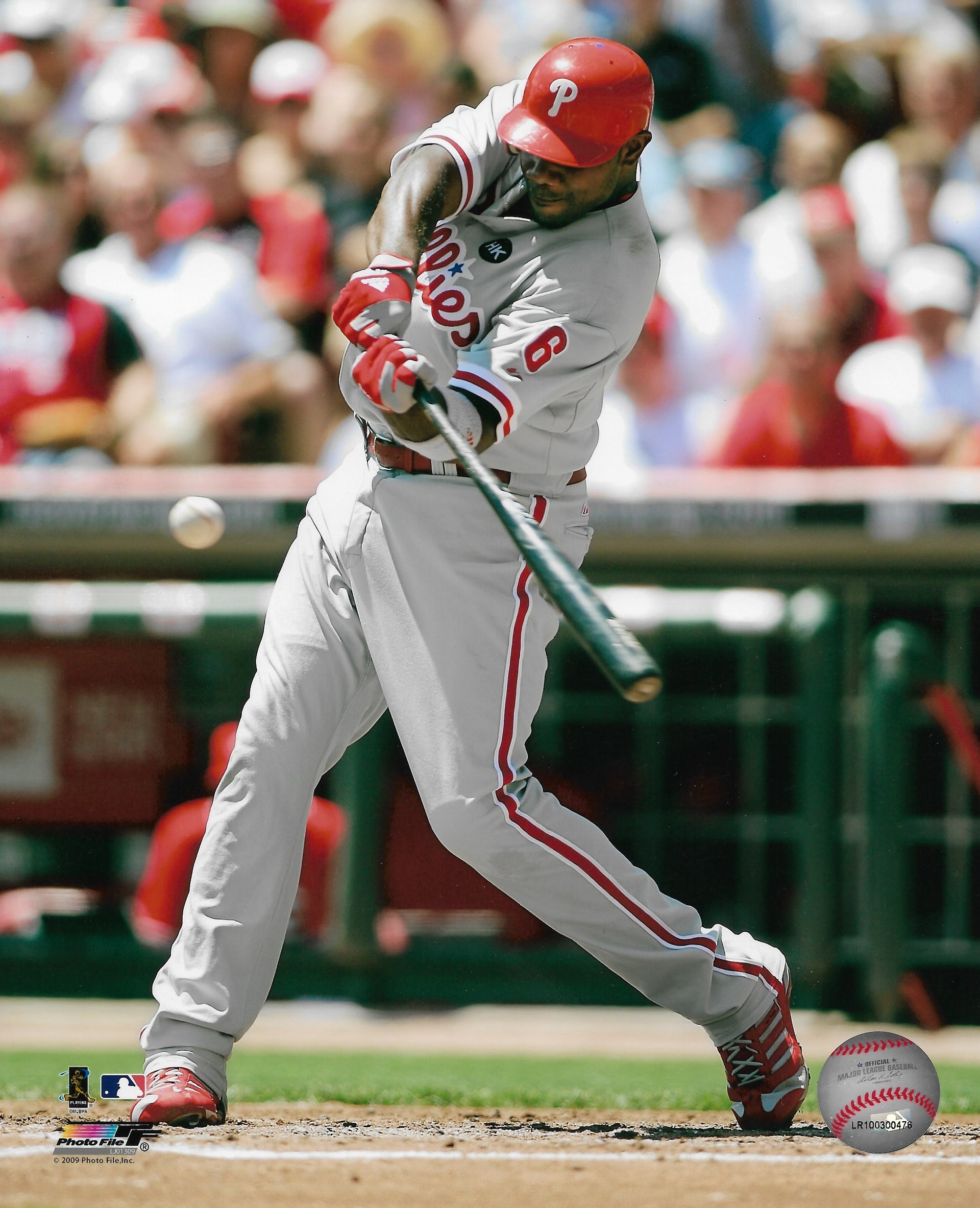 Ryan Howard in Action Philadelphia Phillies 8" x 10" Baseball Photo - Dynasty Sports & Framing 
