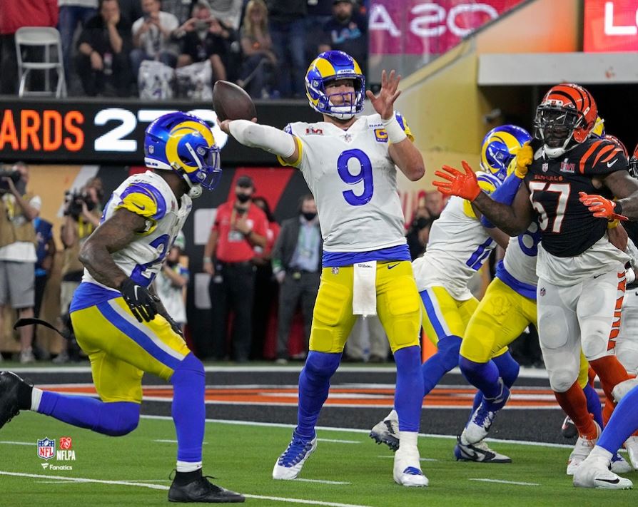 Matthew Stafford Game-Winning Touchdown Super Bowl LVI Los Angeles Rams 8" x 10" Football Photo - Dynasty Sports & Framing 