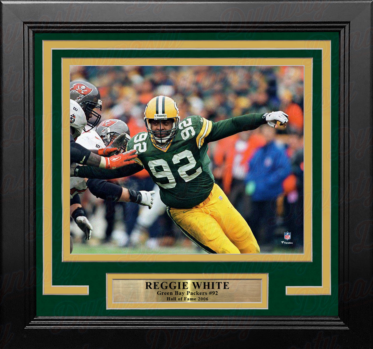 Reggie White in Action Green Bay Packers 8" x 10" Framed Football Photo - Dynasty Sports & Framing 
