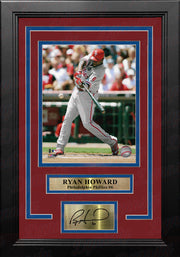 Ryan Howard in Action Philadelphia Phillies 8" x 10" Framed Baseball Photo with Engraved Autograph - Dynasty Sports & Framing 