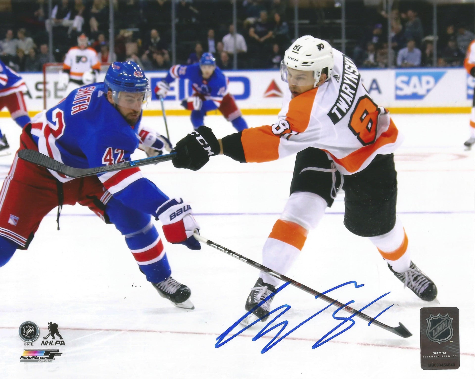 Carsen Twarynski Philadelphia Flyers in Action Autographed NHL Hockey Photo - Dynasty Sports & Framing 