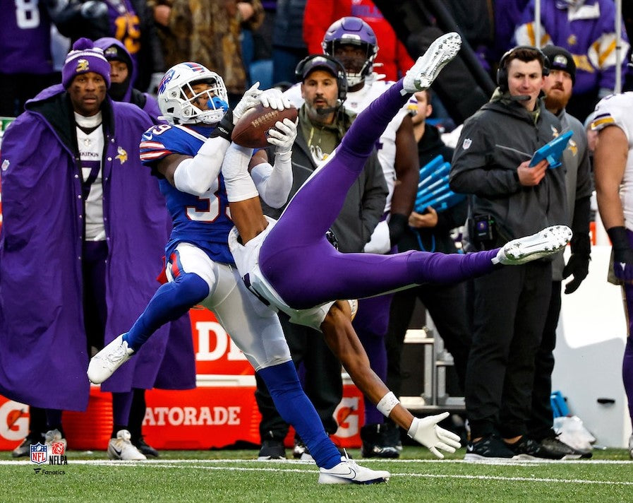 Justin Jefferson One-Handed Catch Minnesota Vikings 8" x 10" Football Photo - Dynasty Sports & Framing 