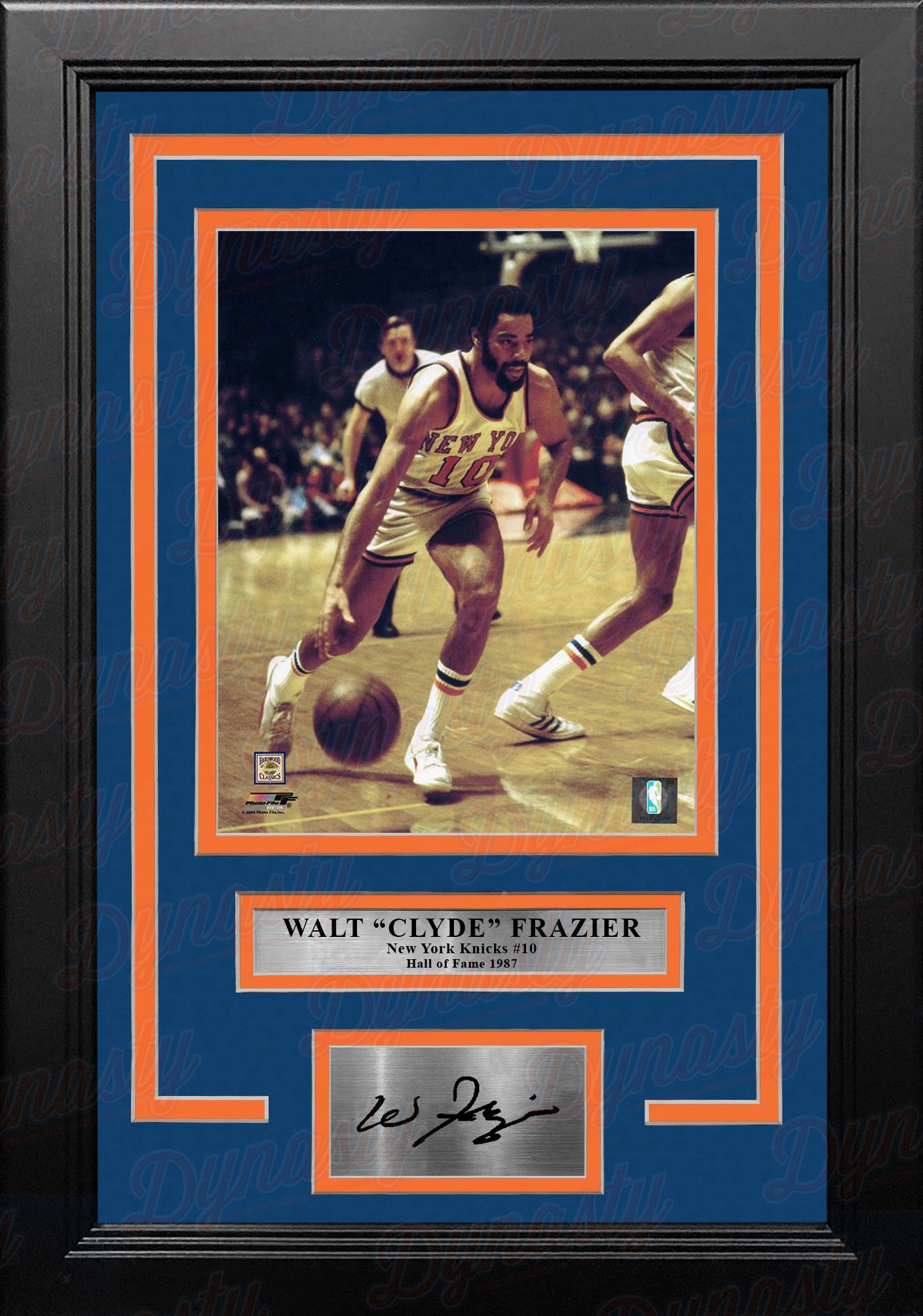 Walt Frazier in Action New York Knicks 8" x 10" Framed Basketball Photo with Engraved Autograph - Dynasty Sports & Framing 