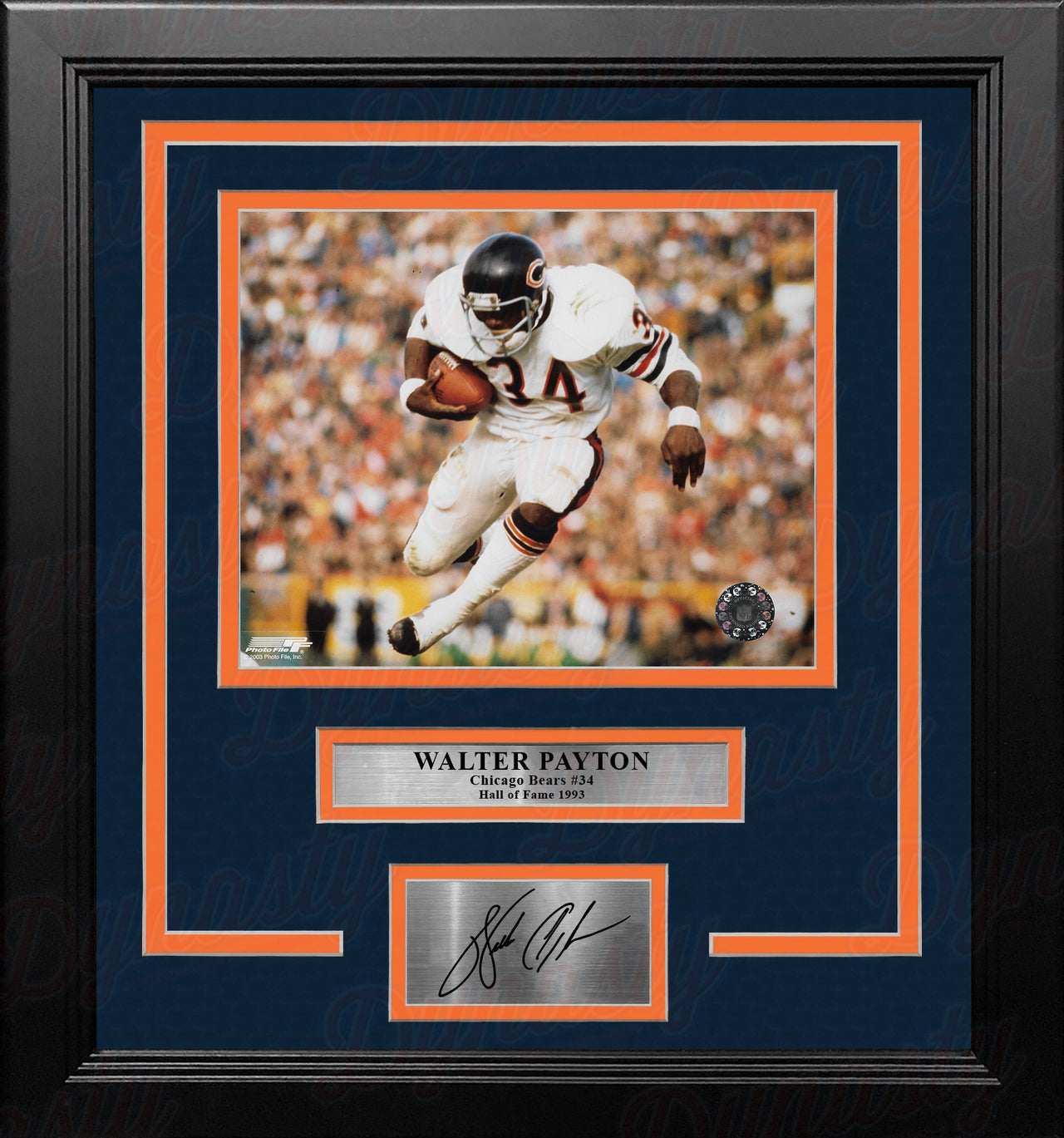 Walter Payton in Action Chicago Bears 8" x 10" Framed Football Photo with Engraved Autograph - Dynasty Sports & Framing 